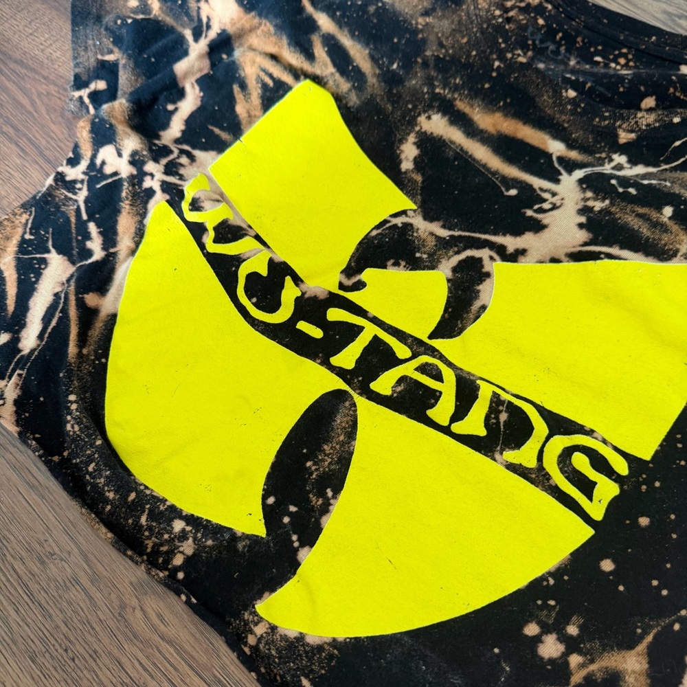 Wu Tang Bleach Splatter Cropped Graphic Tee Womens M EUC Tie Dye - Picture 2 of 5
